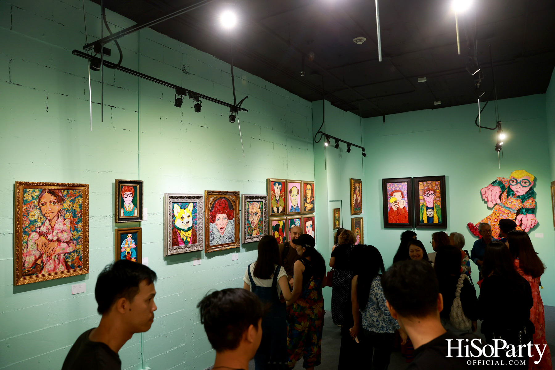 งานเปิดนิทรรศการ Hap-PLE-ness : ความสุขง่ายๆ แบบ ซิ้มเปิ้ล ซิมเปิ้ล ของ จาริณี เมธีกุล