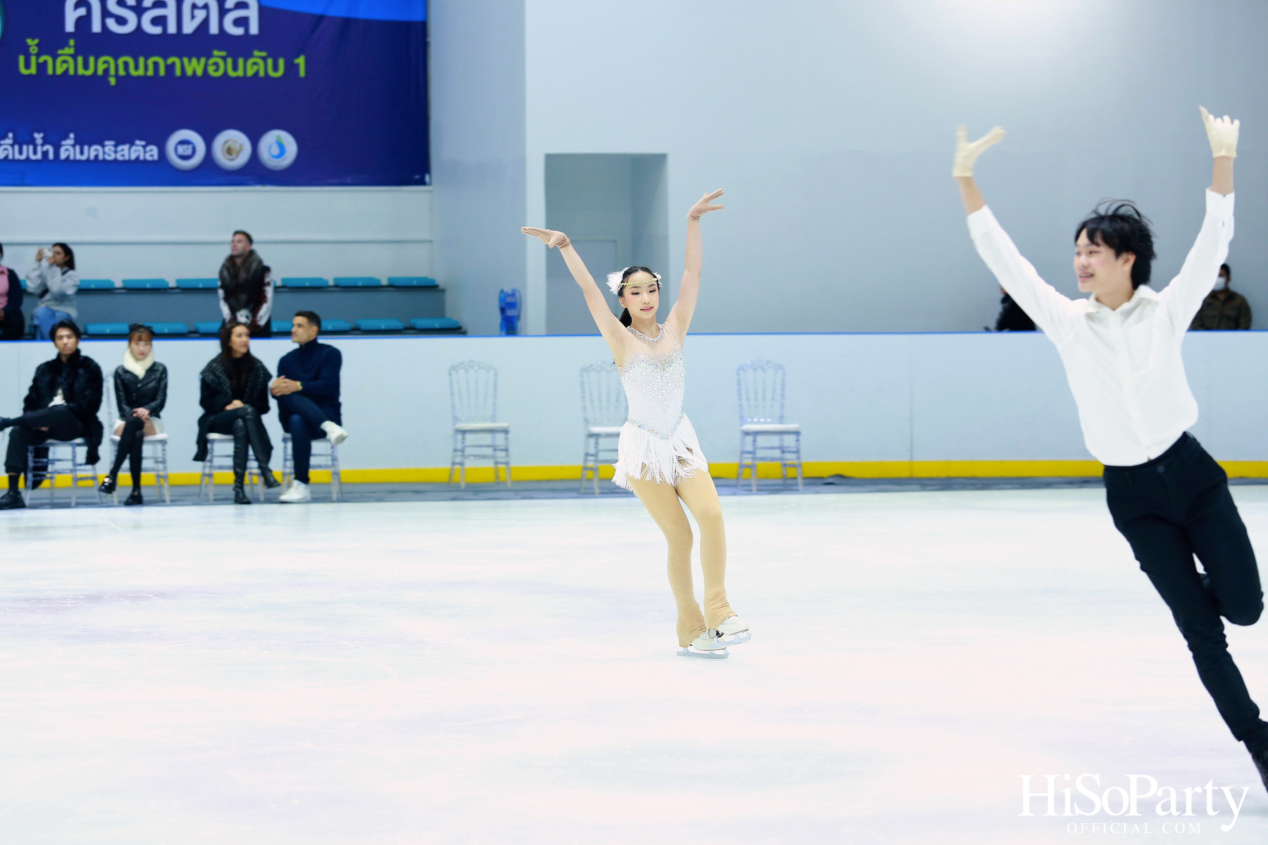 ‘SOMEWHERE ONLY WE KNOW - DISCOVERY 7 KINGDOMS OF SNOW QUEEN’ FSAT งานดินเนอร์ท่ามกลางลานสเก็ตน้ำแข็ง พร้อมโชว์เครื่องประดับเพชร BEAUTY GEMS