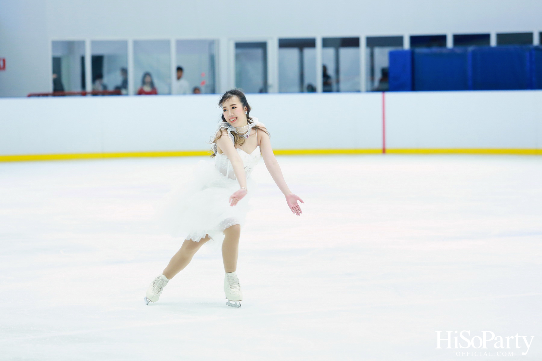 ‘SOMEWHERE ONLY WE KNOW - DISCOVERY 7 KINGDOMS OF SNOW QUEEN’ FSAT งานดินเนอร์ท่ามกลางลานสเก็ตน้ำแข็ง พร้อมโชว์เครื่องประดับเพชร BEAUTY GEMS