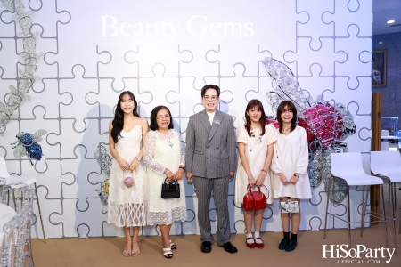 BEAUTY GEMS CHRISTMAS TREE LIGHTING CEREMONY งานเปิดไฟต้นคริสต์มาสและเผยคอลเลกชั่นใหม่ BEAUTY GEMS CHRISTMAS COLLECTION 2023