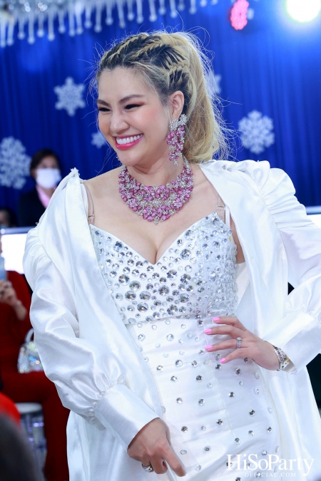 BEAUTY GEMS CHRISTMAS TREE LIGHTING CEREMONY งานเปิดไฟต้นคริสต์มาสและเผยคอลเลกชั่นใหม่ BEAUTY GEMS CHRISTMAS COLLECTION 2023