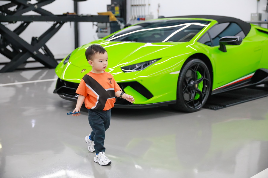 เรนาสโซ มอเตอร์ สานต่อภารกิจเฉลิมฉลองความสุขช่วงเทศกาลวันเด็ก ในงาน LAMBORGHINI BANGKOK FAMIGLIA DAY 2024 