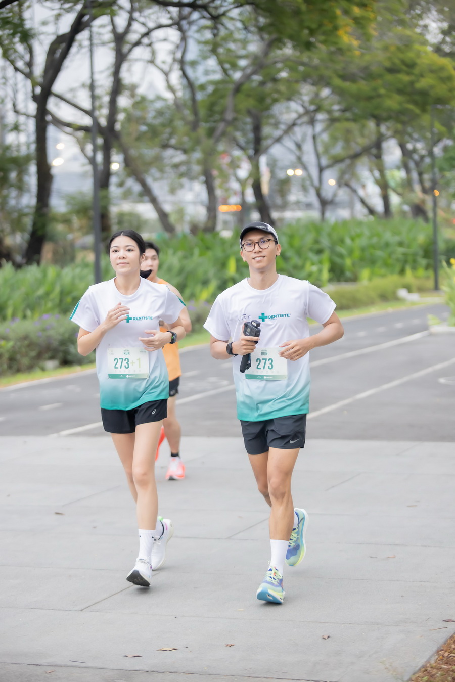 DENTISTE’ : You&Me Together Run x THE STANDARD LIFE งานวิ่งสุดฮีลใจชวนจับมือคนที่รักและห่วงใย วิ่งพิชิตจิตใจไปด้วยกัน