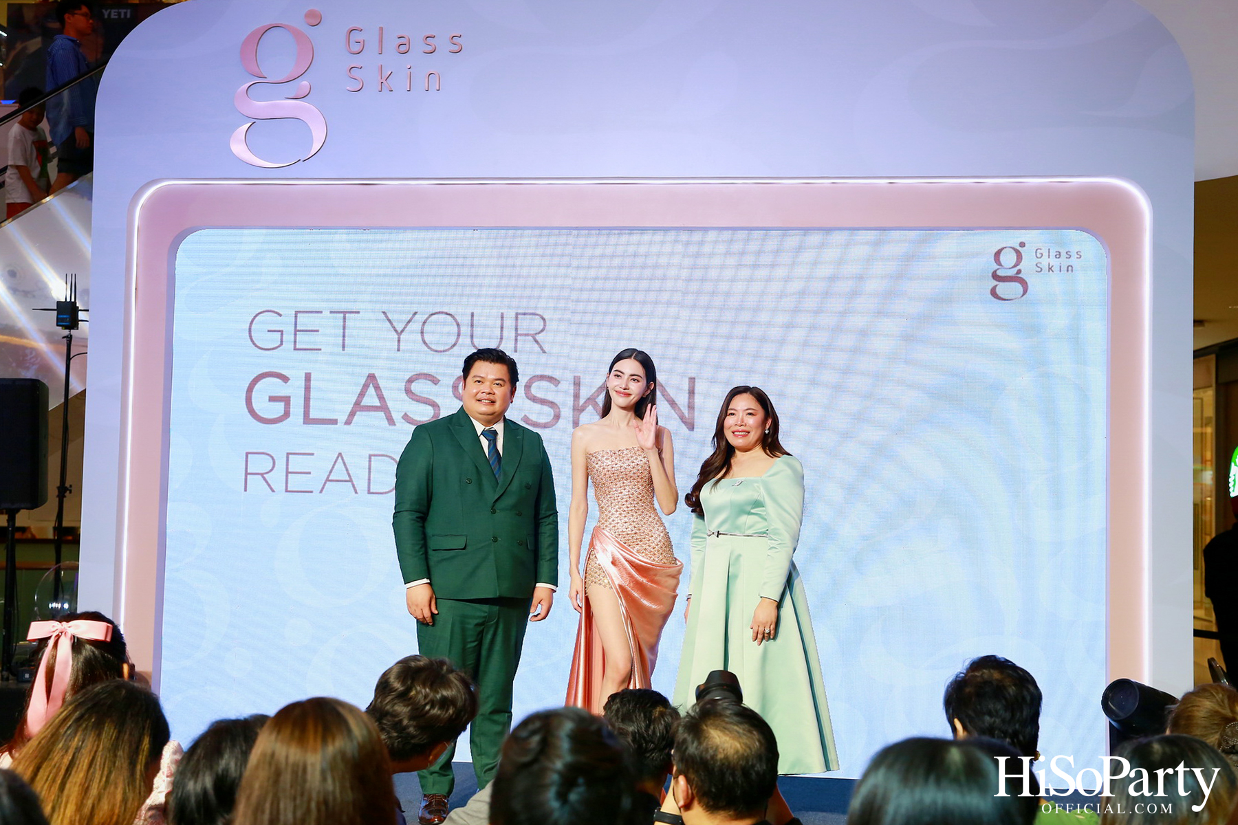 งานเปิดตัว ‘GLASS SKIN’ แบรนด์สกินแคร์คุณภาพสูงระดับเวิลด์คลาส พร้อมประกาศแต่งตั้ง ‘คุณใหม่-ดาวิกา โฮร์เน่’ เป็นพรีเซ็นเตอร์คนแรกของแบรนด์