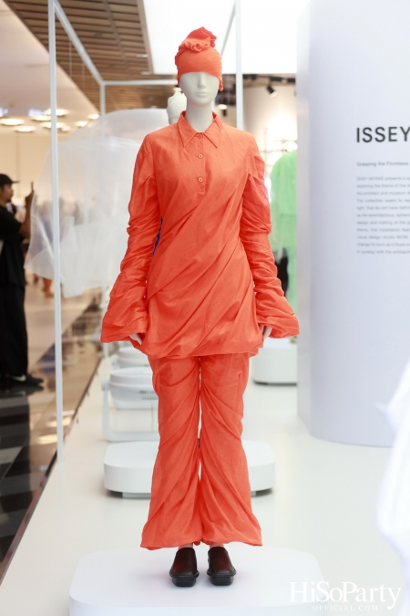 ISSEY MIYAKE ART INSTALLATION