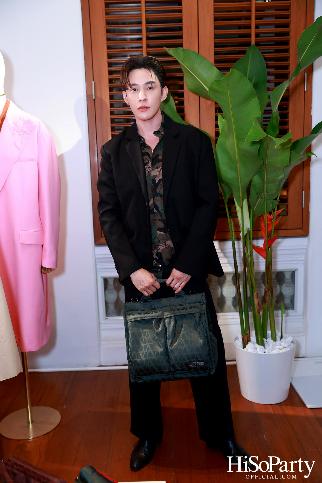 งาน Exclusive Preview of  ‘VALENTINO L'ECOLE COLLECTION’ The New Collection Spring/Summer 2024