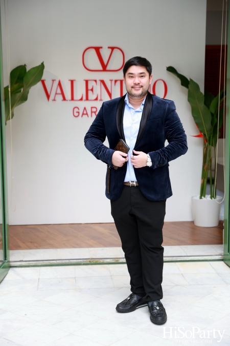 งาน Exclusive Preview of  ‘VALENTINO L'ECOLE COLLECTION’ The New Collection Spring/Summer 2024