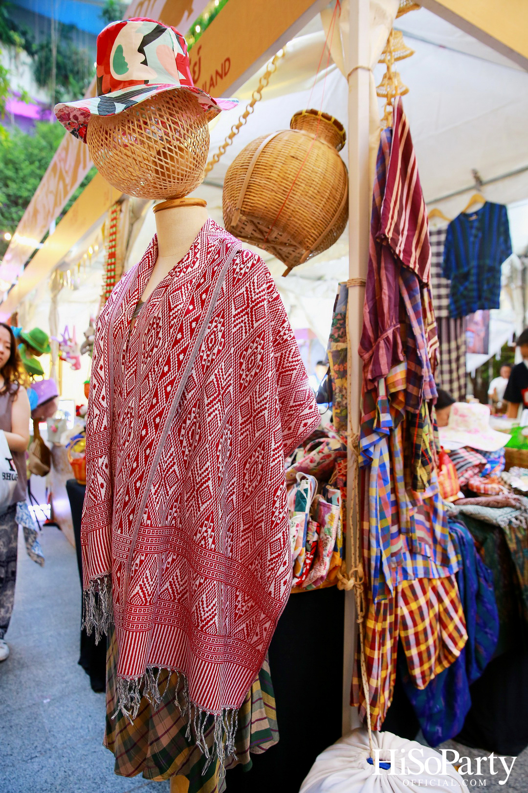 Side by Side ช้อป ชิม แชร์ จากใจเรา…ถึงมือคุณ