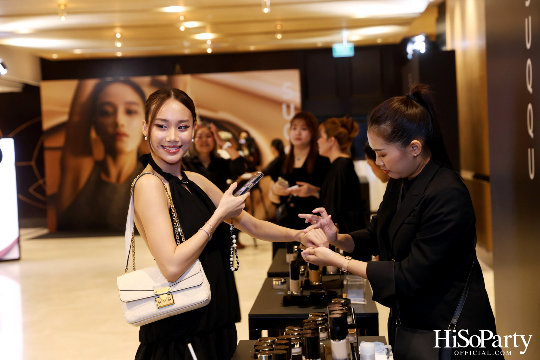 SUQQU THE 4EVER GLOW CELEBRATION