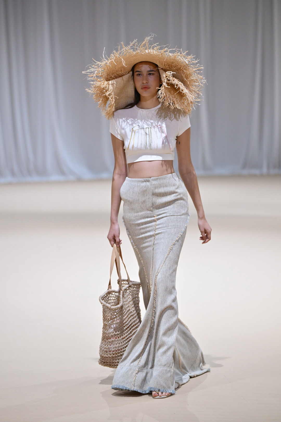 CANITT ฉลองครบรอบ 10 ปีสุดยิ่งใหญ่ เนรมิตรันเวย์อวดโฉมผลงานการดีไซน์ล่าสุดในคอลเลกชั่นสปริง/ซัมเมอร์ 2024 ที่ชื่อว่า ‘Impression Sunrise’