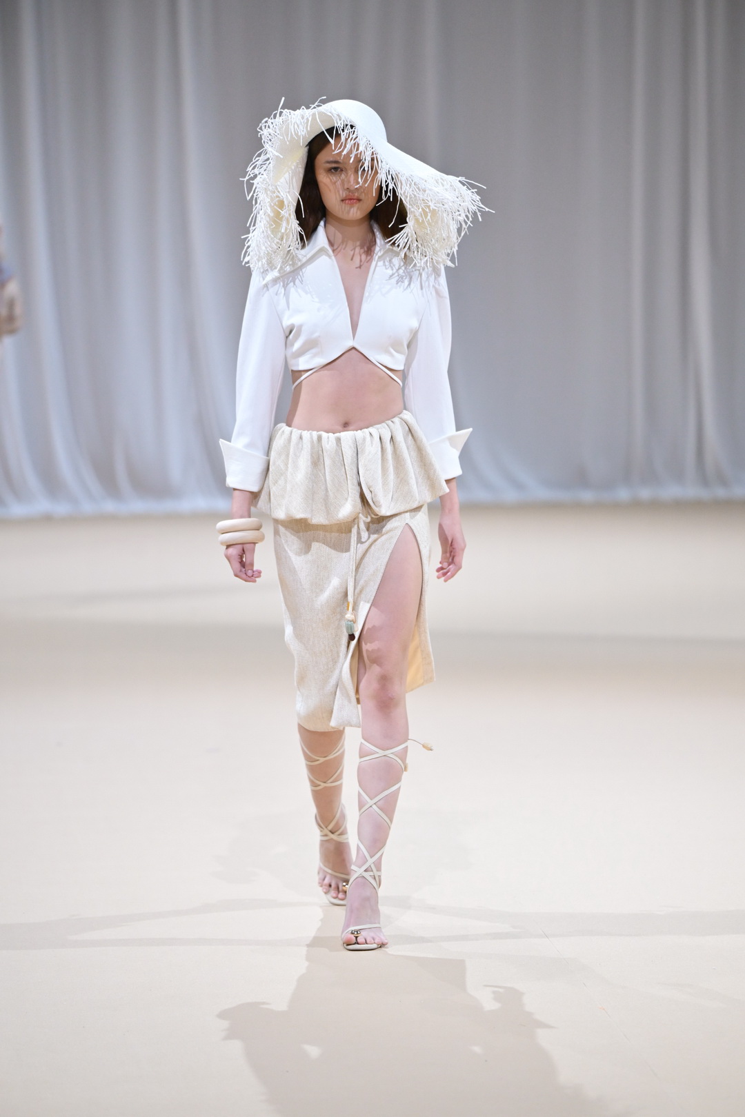 CANITT ฉลองครบรอบ 10 ปีสุดยิ่งใหญ่ เนรมิตรันเวย์อวดโฉมผลงานการดีไซน์ล่าสุดในคอลเลกชั่นสปริง/ซัมเมอร์ 2024 ที่ชื่อว่า ‘Impression Sunrise’