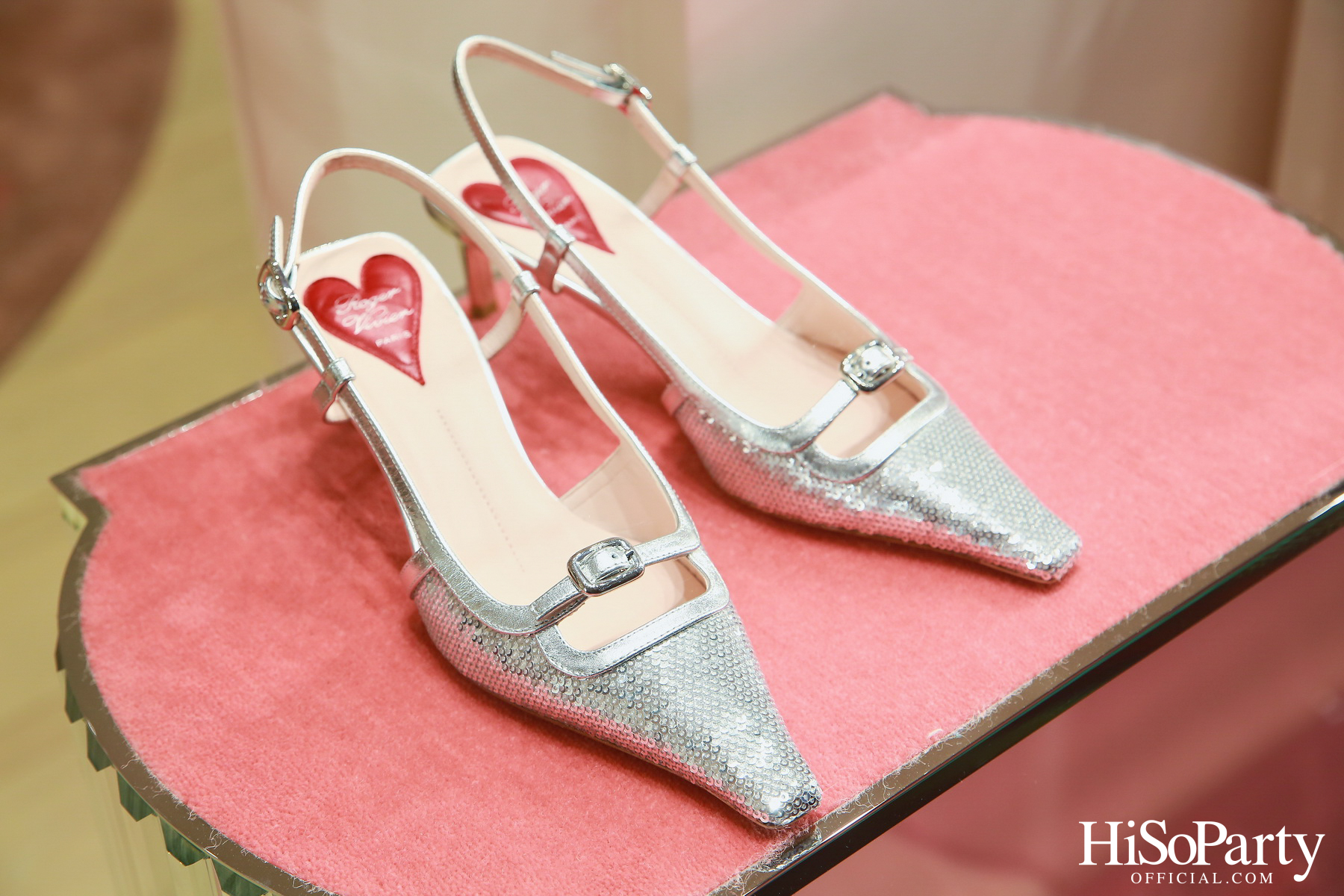 Roger Vivier จัดงานเปิดตัวบูติกใหม่ ณ ศูนย์การค้าเอ็มโพเรียม