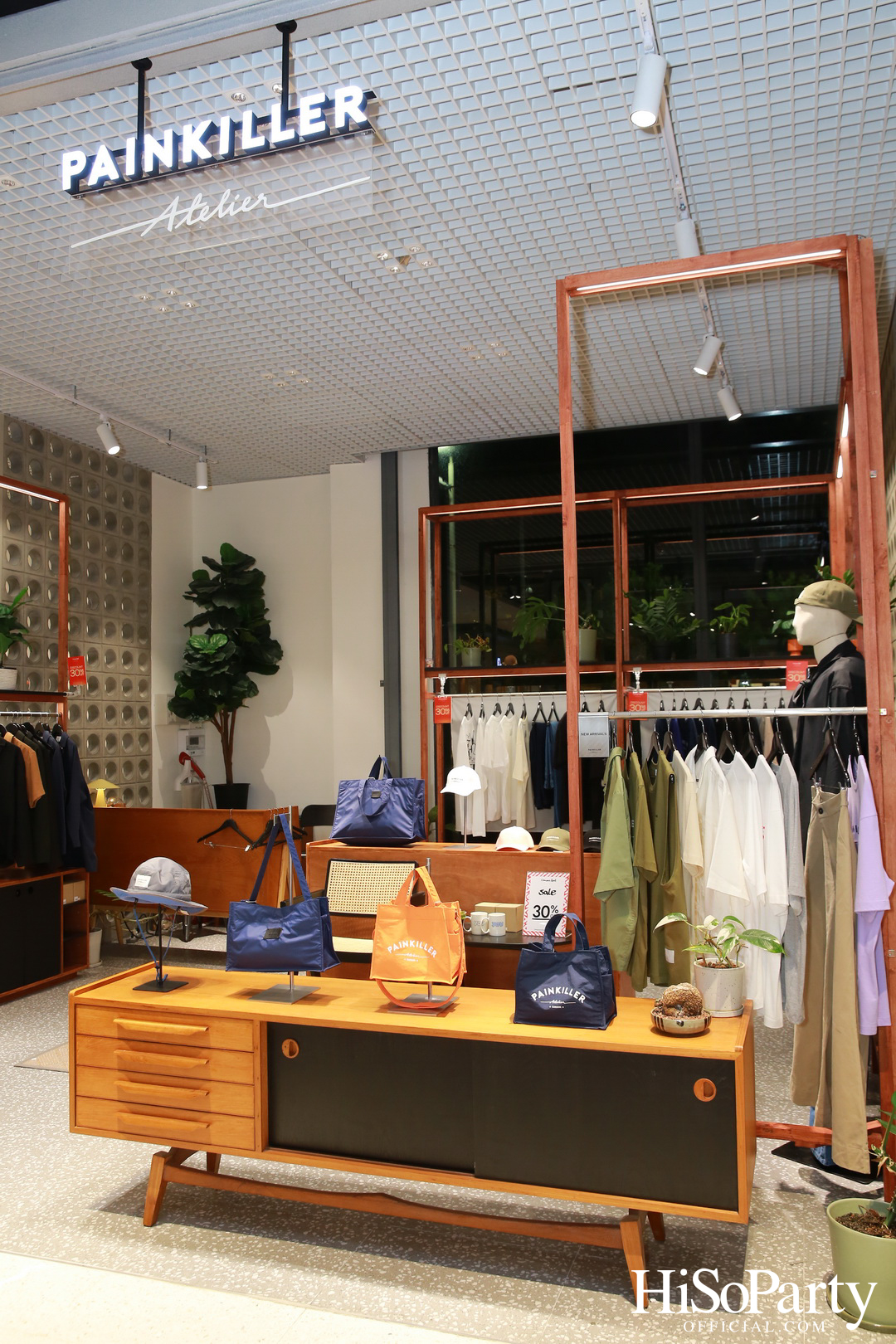 Comma And 1st Anniversary