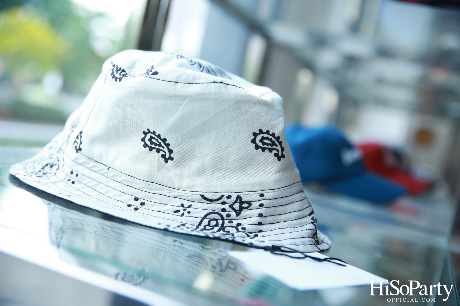 Comma And 1st Anniversary