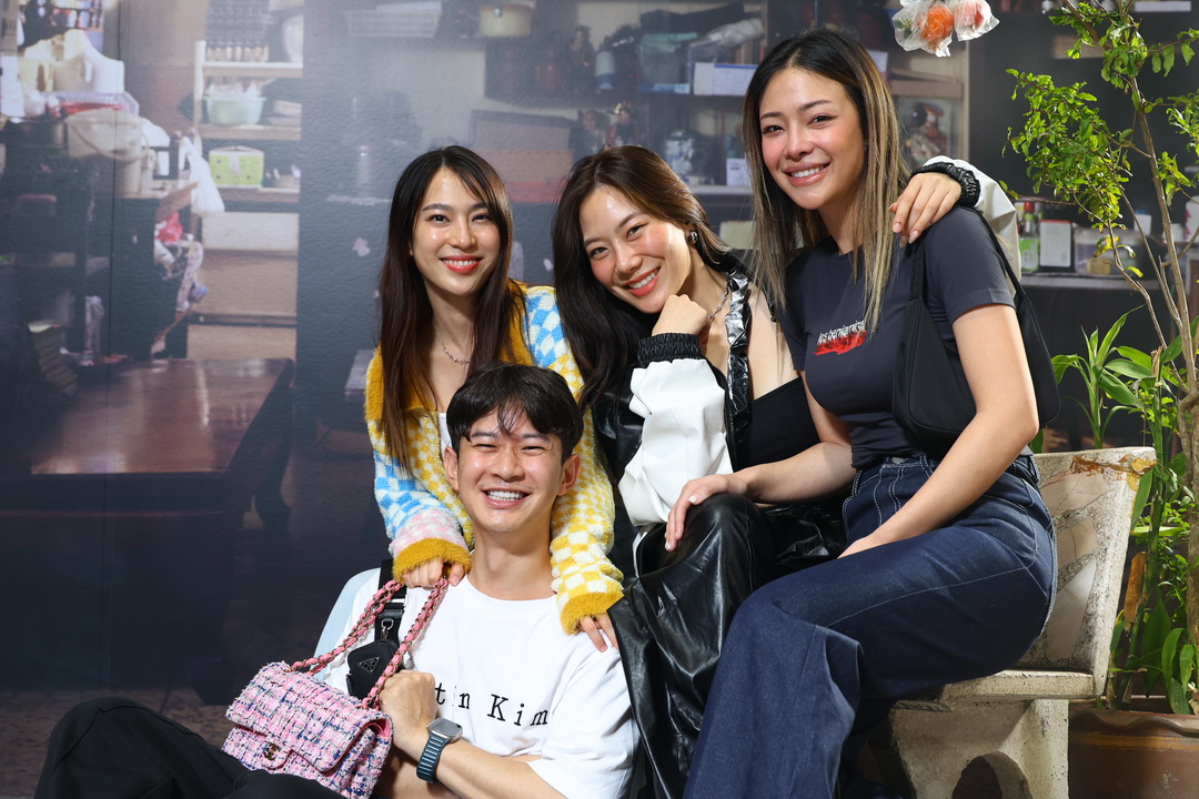 ‘GDH’ จัดงานกาล่าพรีเมียร์ ภาพยนตร์ ‘หลานม่า’ อย่างยิ่งใหญ่ ท่ามกลางแฟนๆ ที่มาให้กำลังใจอย่างท่วมท้น