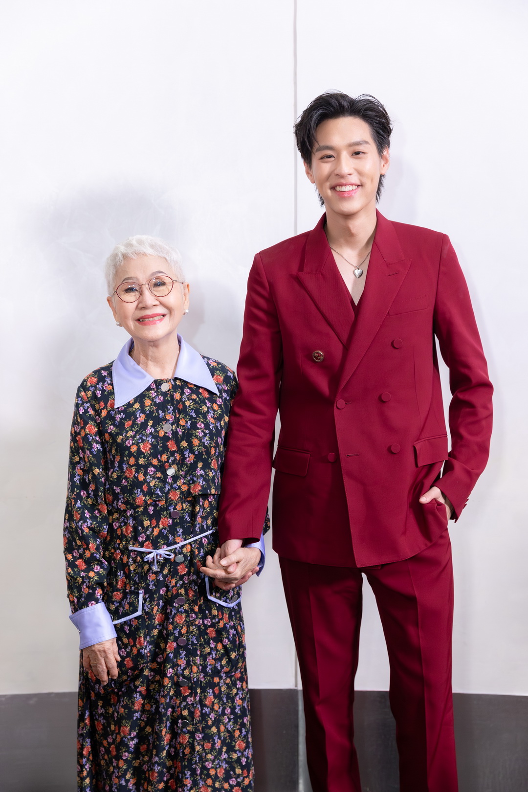 ‘GDH’ จัดงานกาล่าพรีเมียร์ ภาพยนตร์ ‘หลานม่า’ อย่างยิ่งใหญ่ ท่ามกลางแฟนๆ ที่มาให้กำลังใจอย่างท่วมท้น