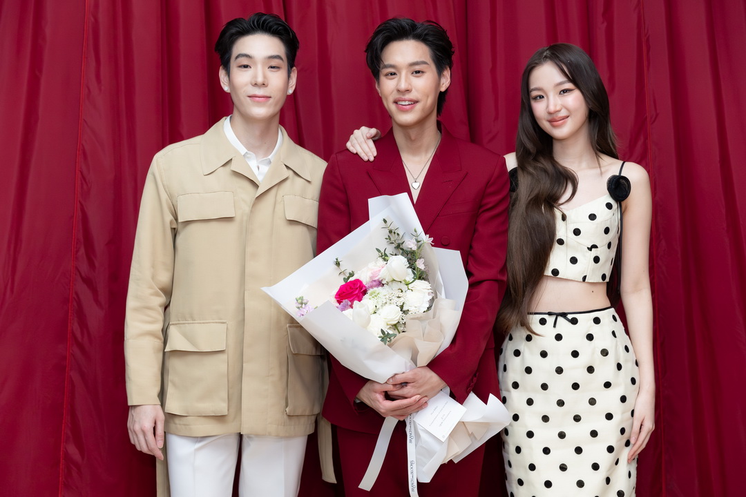 ‘GDH’ จัดงานกาล่าพรีเมียร์ ภาพยนตร์ ‘หลานม่า’ อย่างยิ่งใหญ่ ท่ามกลางแฟนๆ ที่มาให้กำลังใจอย่างท่วมท้น