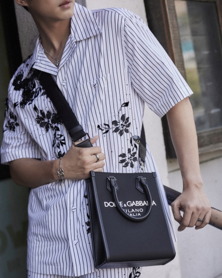 Dolce&Gabbanna ชวน 5 หนุ่มหล่ออวดลุค Men’s Spring-Summer 2024