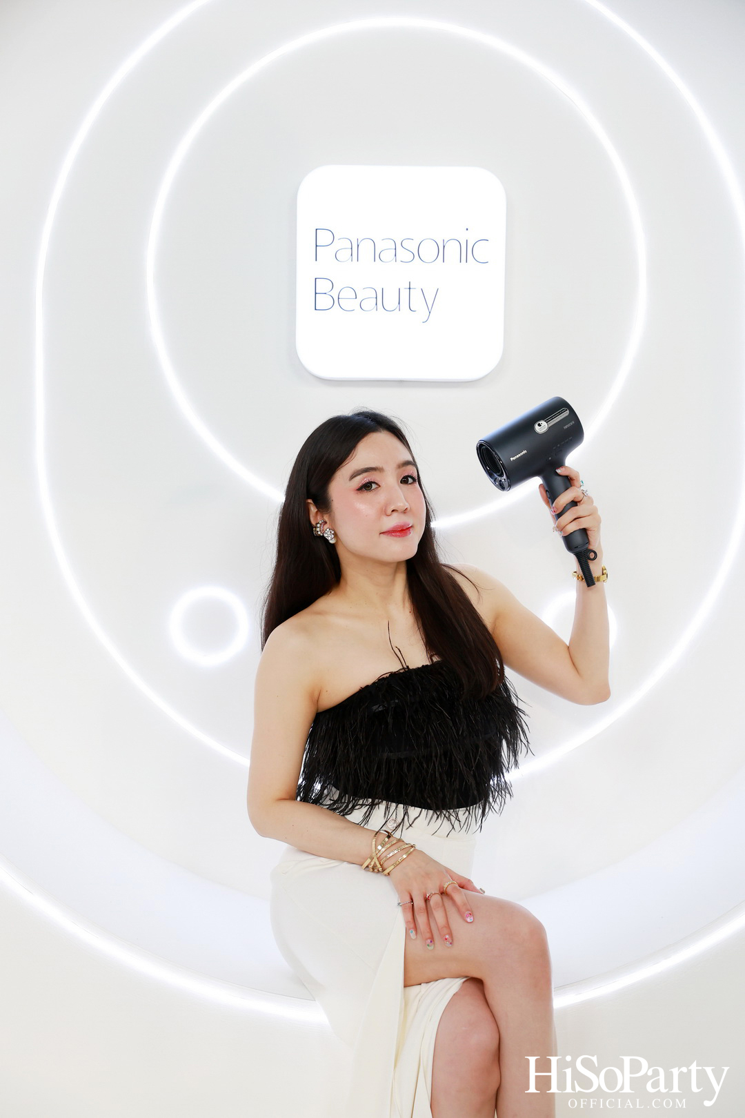 พานาโซนิค เปิดตัวไดร์เป่าผมใหม่ ‘นาโนแคร์ EH-NA0J’