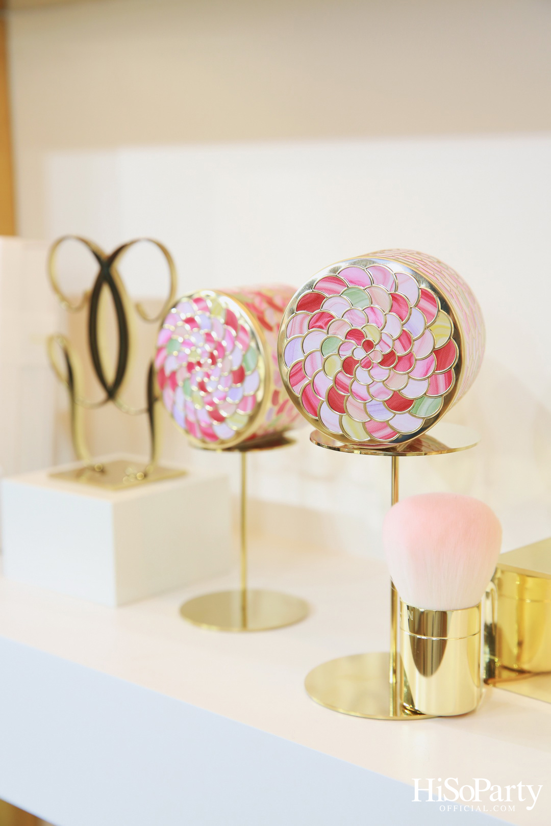 งานเปิดตัว GUERLAIN Abeille Royale Clarifying & Repair Essence and Cream และ แป้งในตำนาน เวอร์ชั่นใหม่ Meteorites 2024