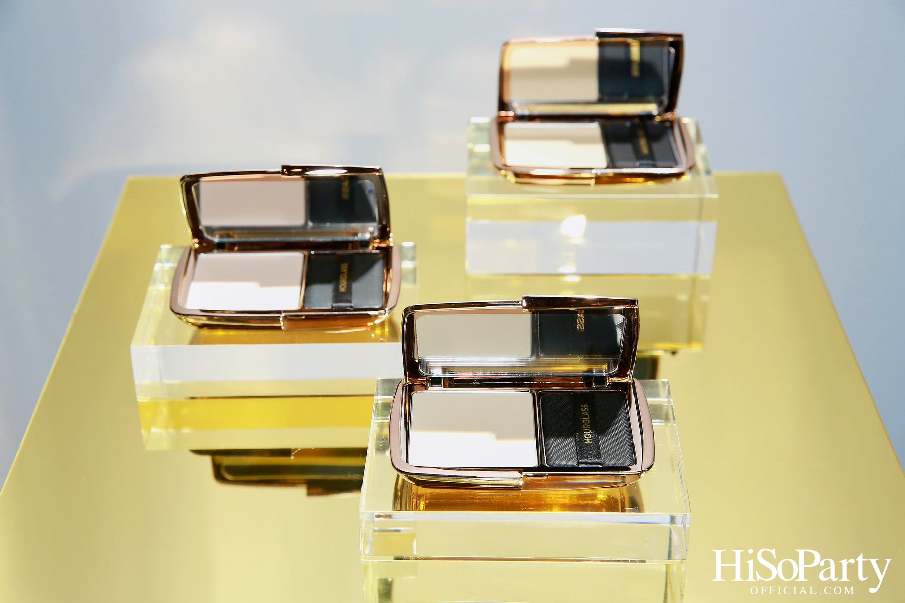 งานเปิดตัว HOURGLASS VANISH AIRBRUSH PRESSED POWDER