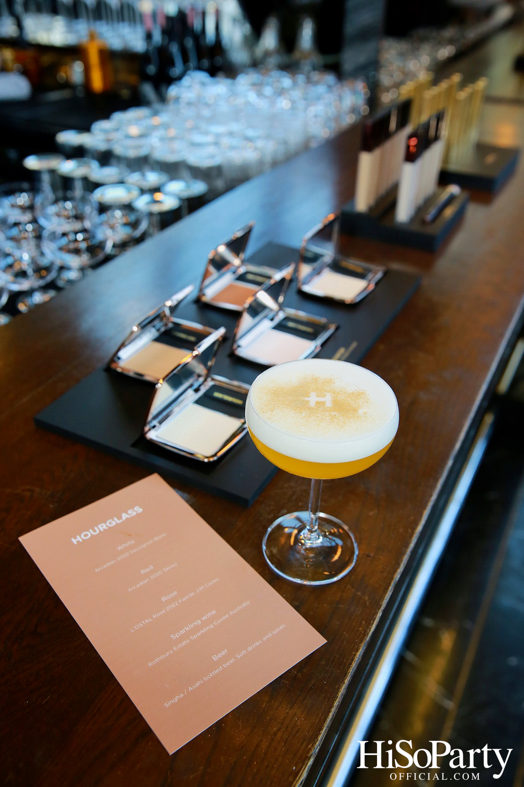 งานเปิดตัว HOURGLASS VANISH AIRBRUSH PRESSED POWDER