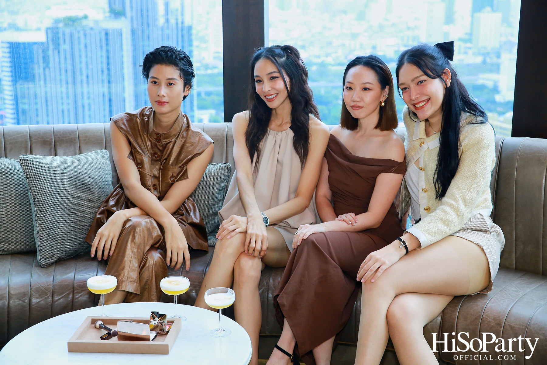 งานเปิดตัว HOURGLASS VANISH AIRBRUSH PRESSED POWDER