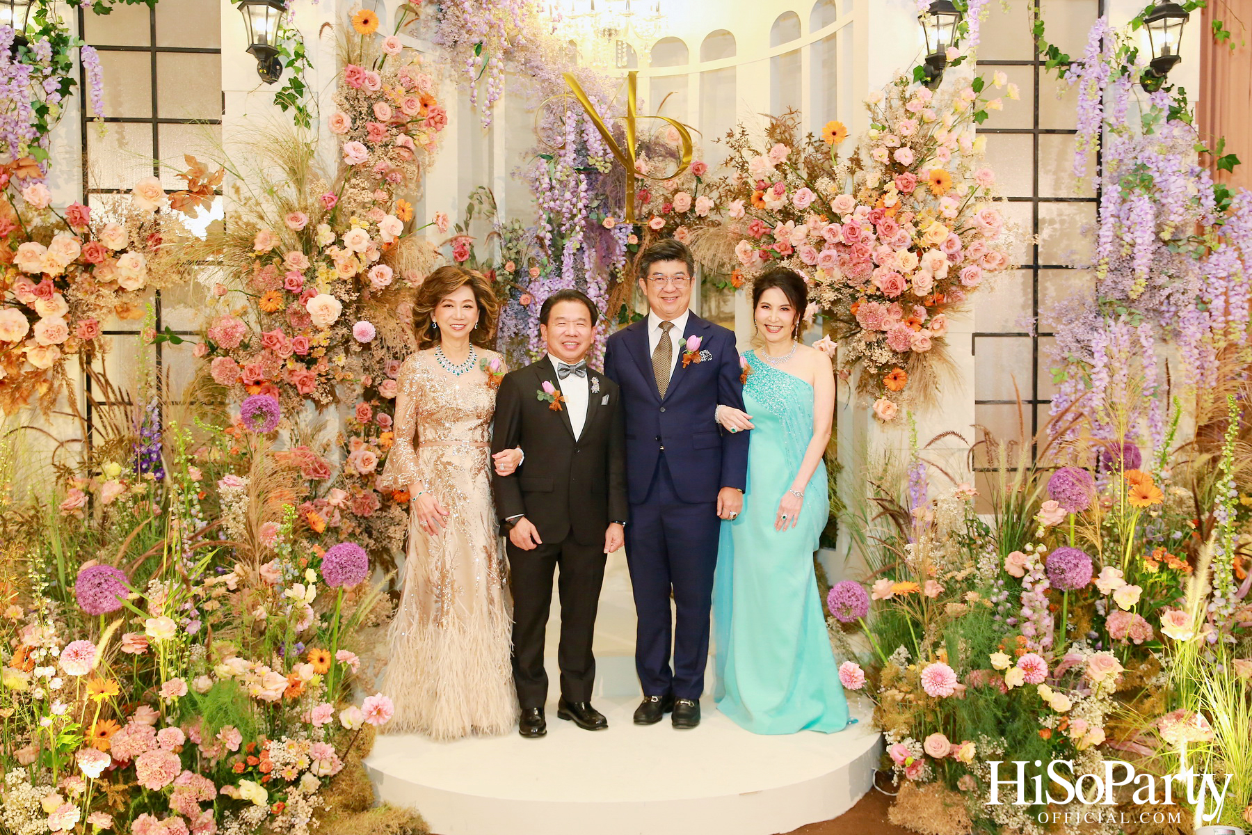 งานฉลองมงคลสมรสระหว่าง ธนพร เตชะวรบท และ วีรเดช ส่งทวีผล