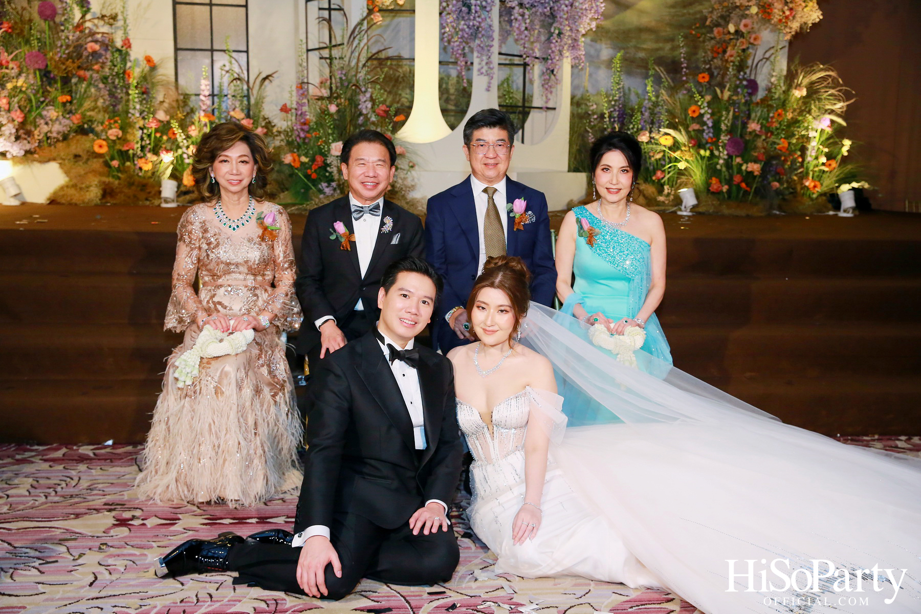 งานฉลองมงคลสมรสระหว่าง ธนพร เตชะวรบท และ วีรเดช ส่งทวีผล