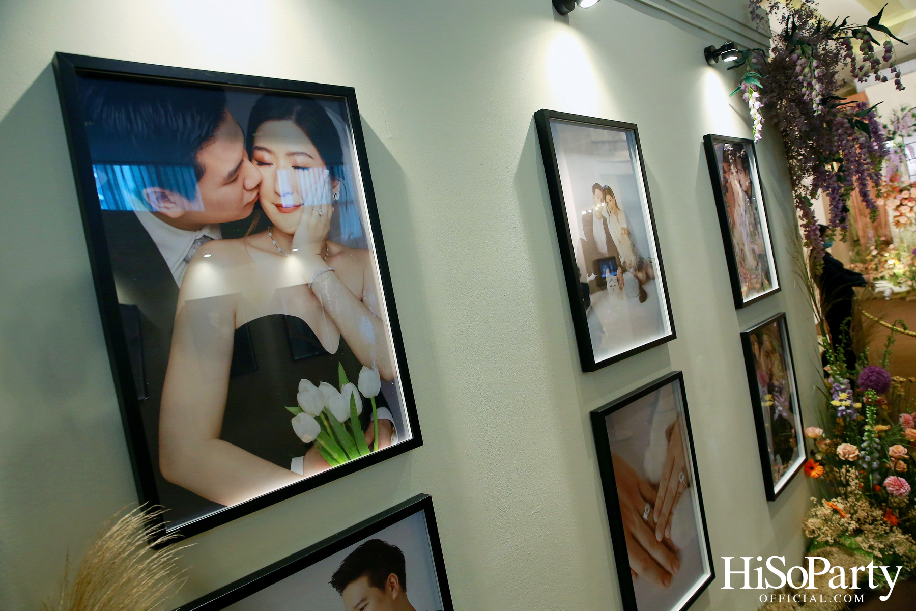 งานฉลองมงคลสมรสระหว่าง ธนพร เตชะวรบท และ วีรเดช ส่งทวีผล