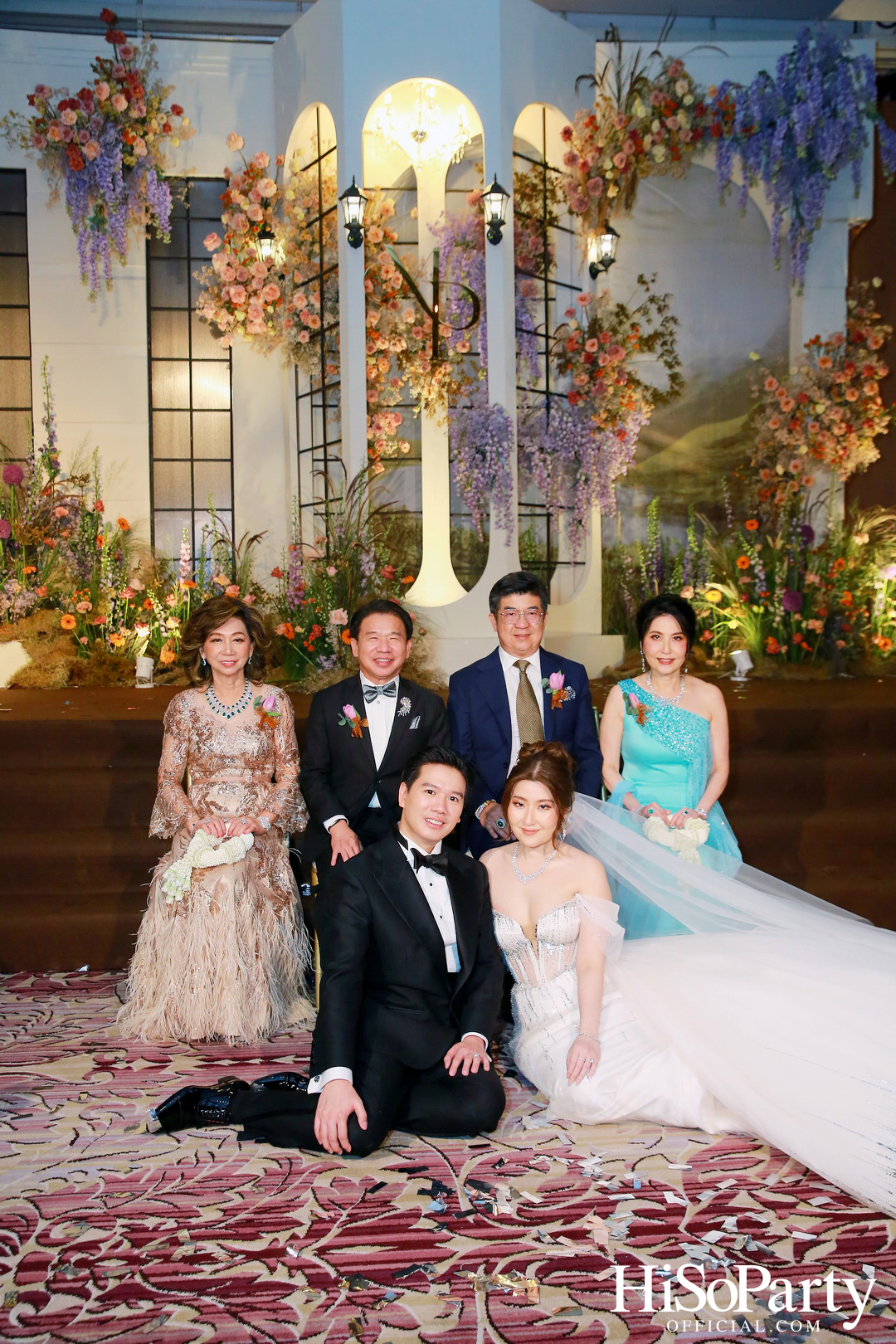 งานฉลองมงคลสมรสระหว่าง ธนพร เตชะวรบท และ วีรเดช ส่งทวีผล