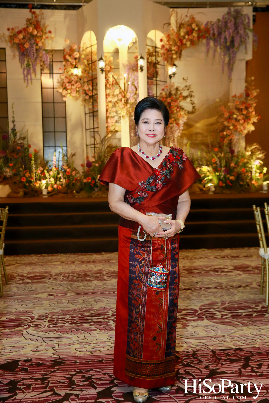 งานฉลองมงคลสมรสระหว่าง ธนพร เตชะวรบท และ วีรเดช ส่งทวีผล