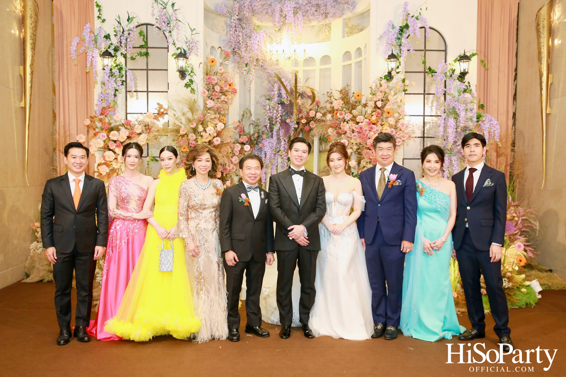 งานฉลองมงคลสมรสระหว่าง ธนพร เตชะวรบท และ วีรเดช ส่งทวีผล