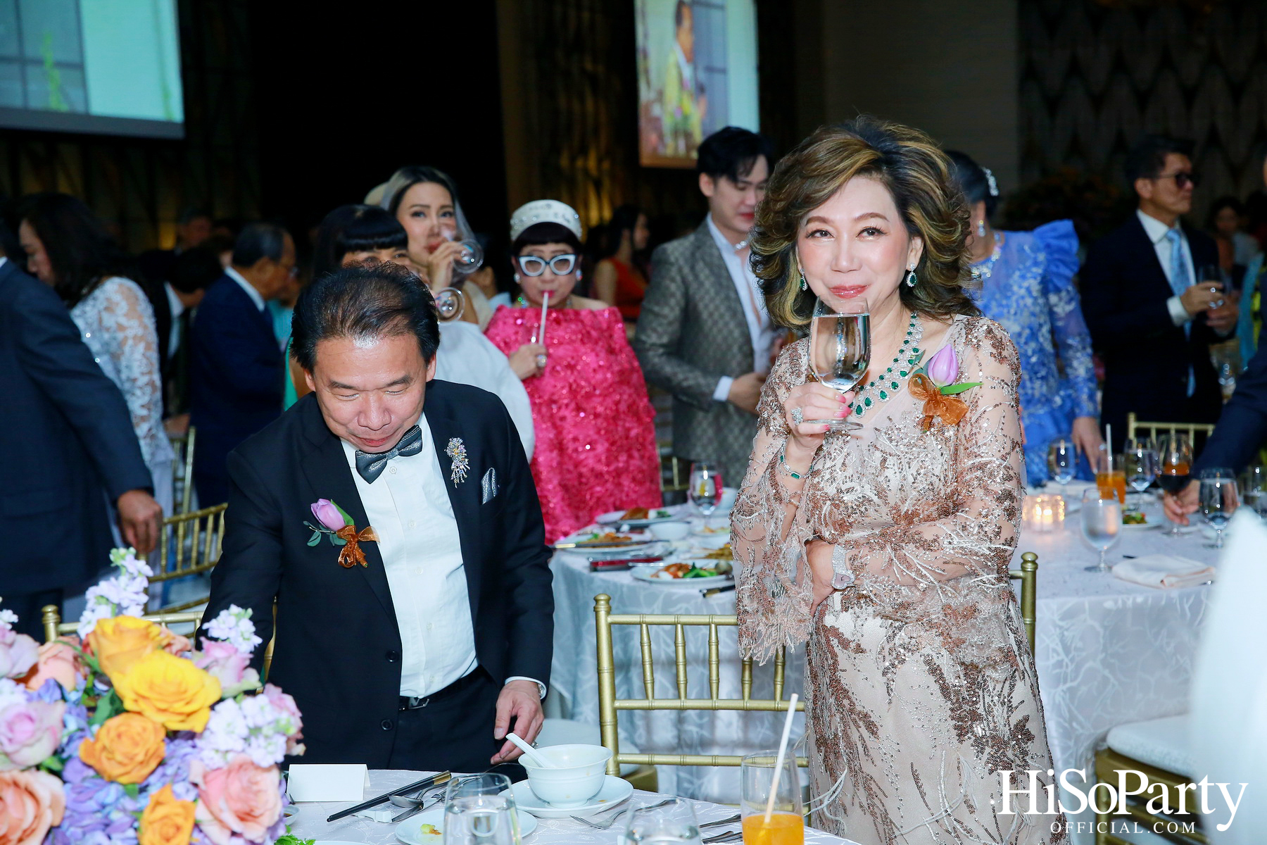 งานฉลองมงคลสมรสระหว่าง ธนพร เตชะวรบท และ วีรเดช ส่งทวีผล