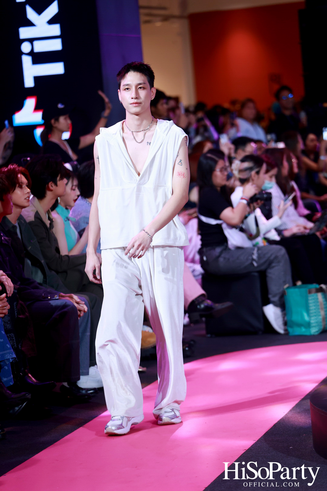 TikTok Shop I EM DISTRICT Exclusive Runway