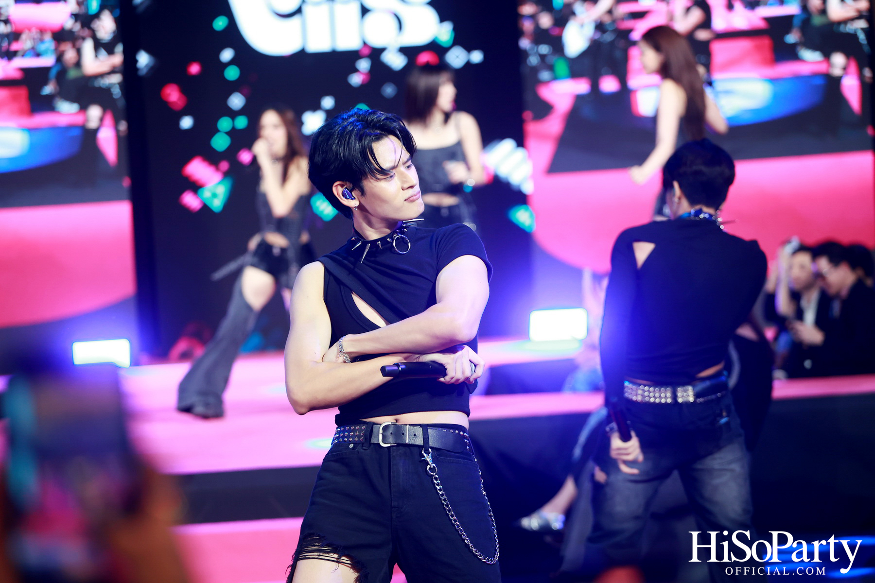 TikTok Shop I EM DISTRICT Exclusive Runway