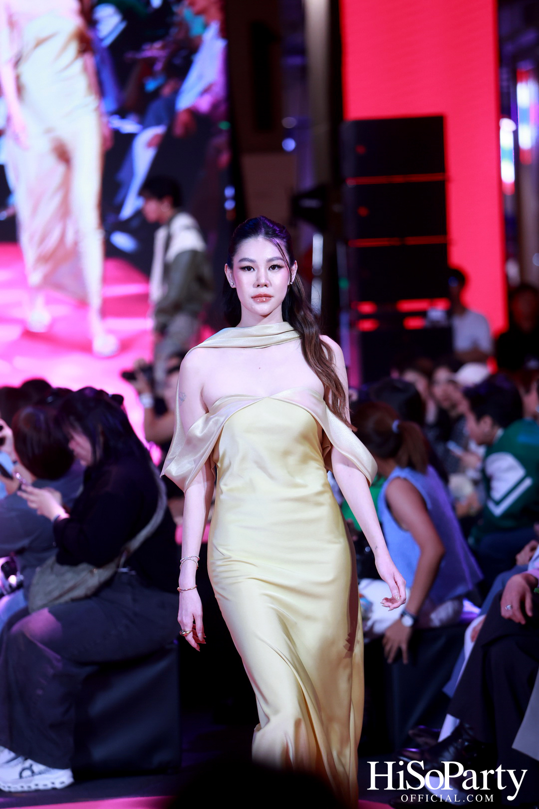 TikTok Shop I EM DISTRICT Exclusive Runway