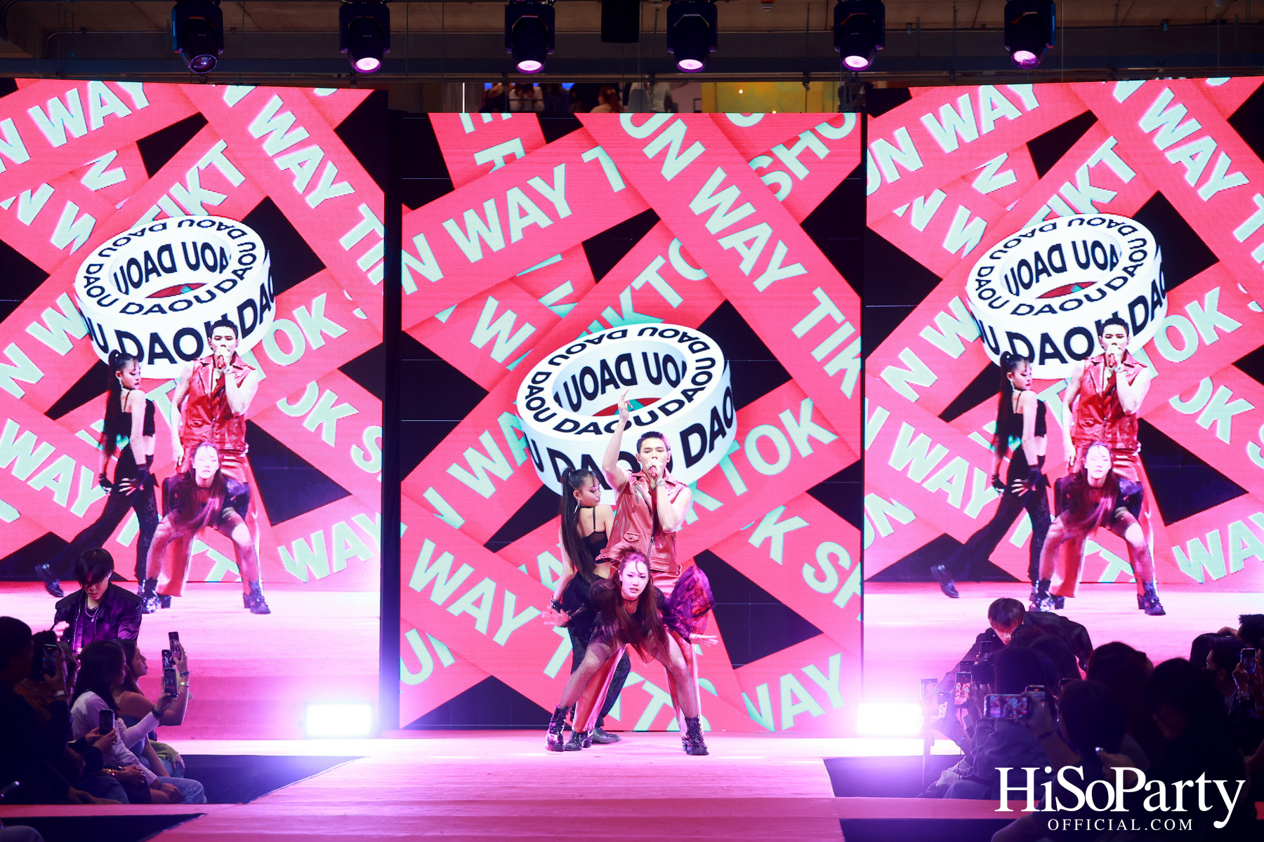 TikTok Shop I EM DISTRICT Exclusive Runway