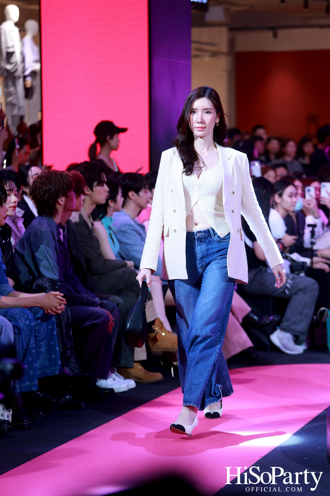 TikTok Shop I EM DISTRICT Exclusive Runway