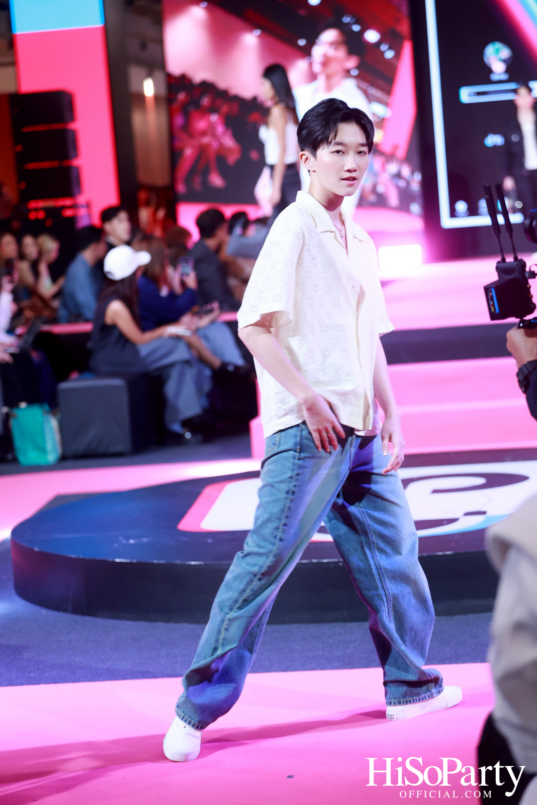 TikTok Shop I EM DISTRICT Exclusive Runway