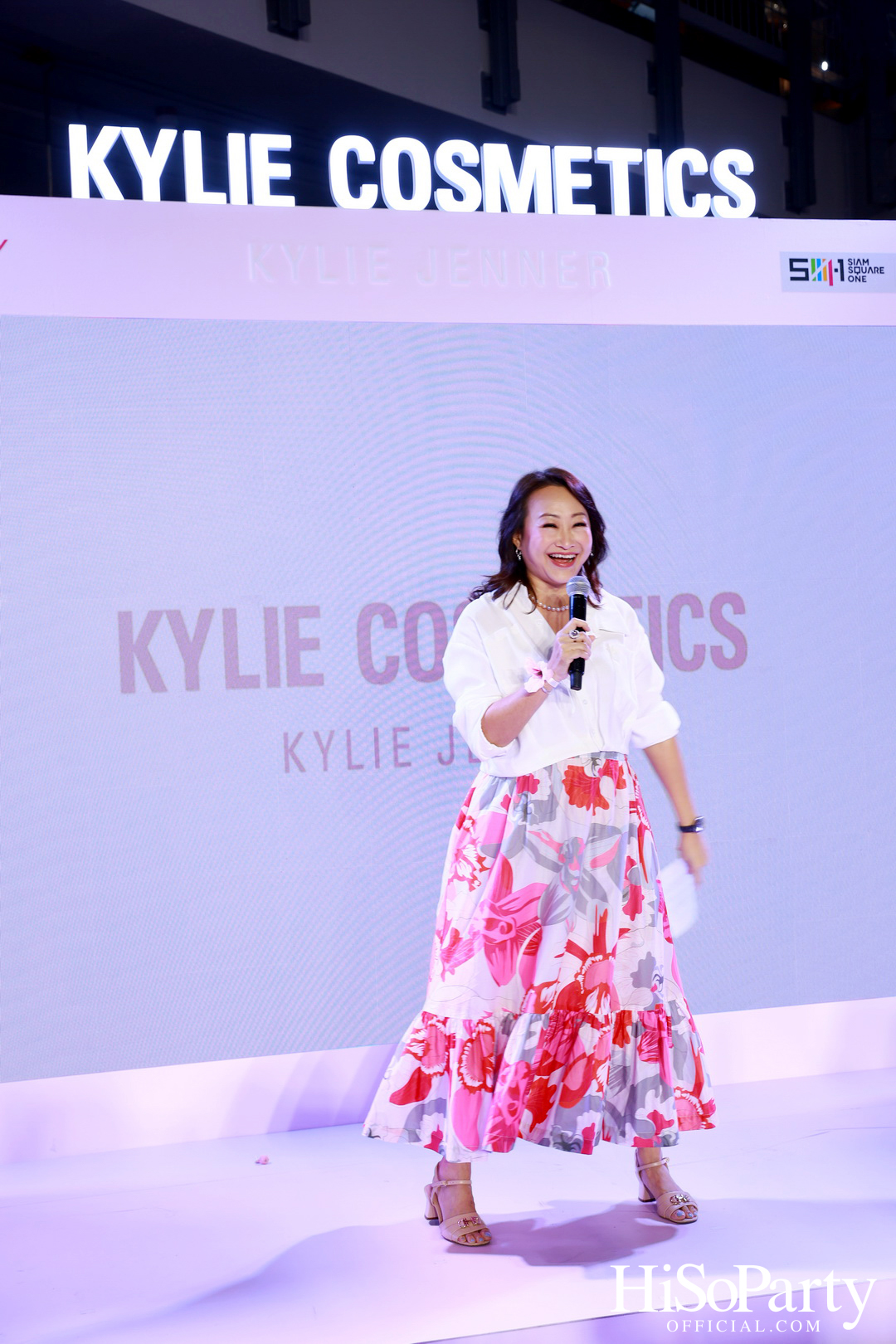 Kylie Cosmetics แลนด์ดิ้งประเทศไทยแล้วอย่างเป็นทางการ โดยวางจำหน่ายเอ็กซ์คลูซีฟที่ EVEANDBOY
