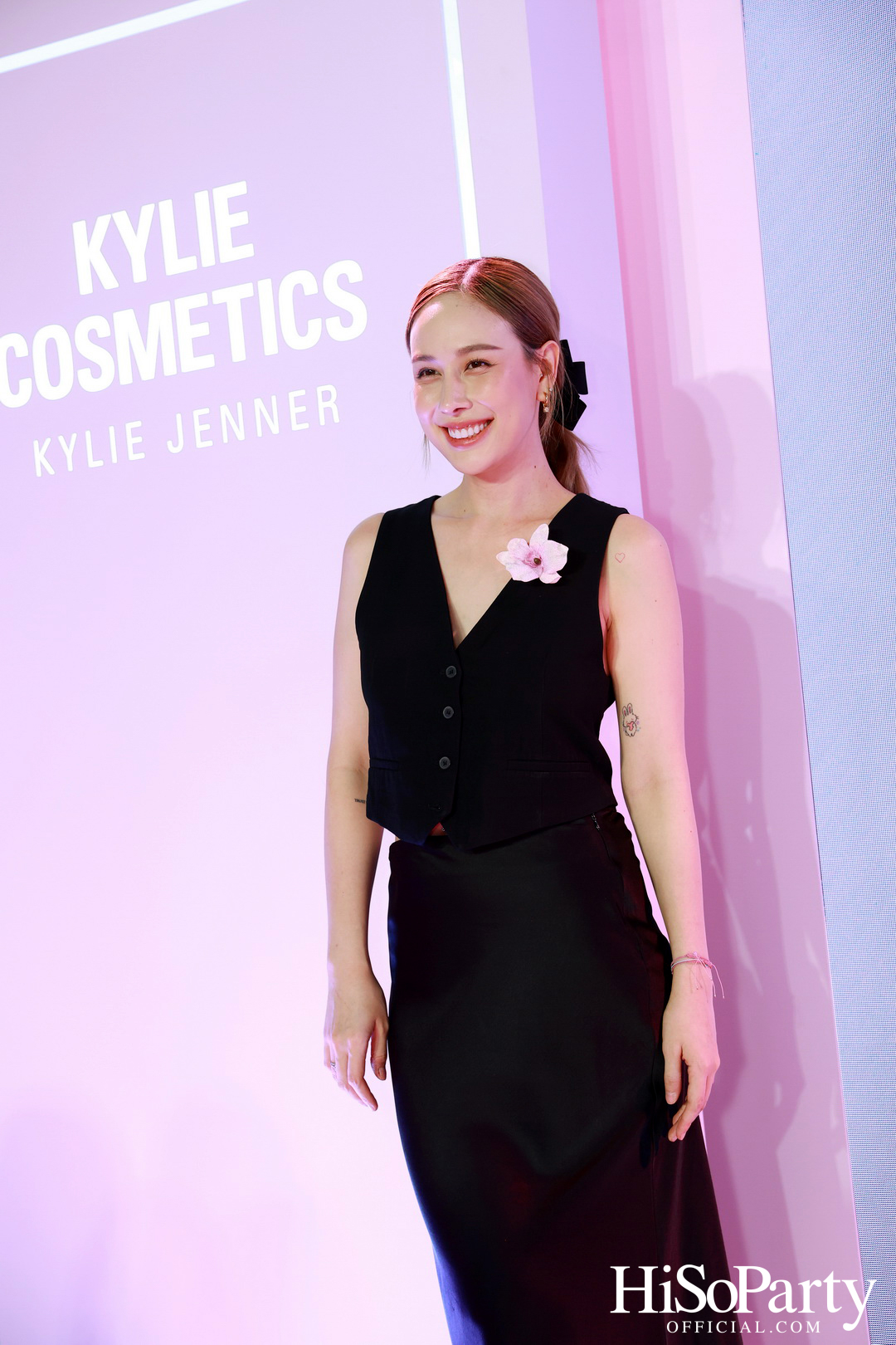 Kylie Cosmetics แลนด์ดิ้งประเทศไทยแล้วอย่างเป็นทางการ โดยวางจำหน่ายเอ็กซ์คลูซีฟที่ EVEANDBOY