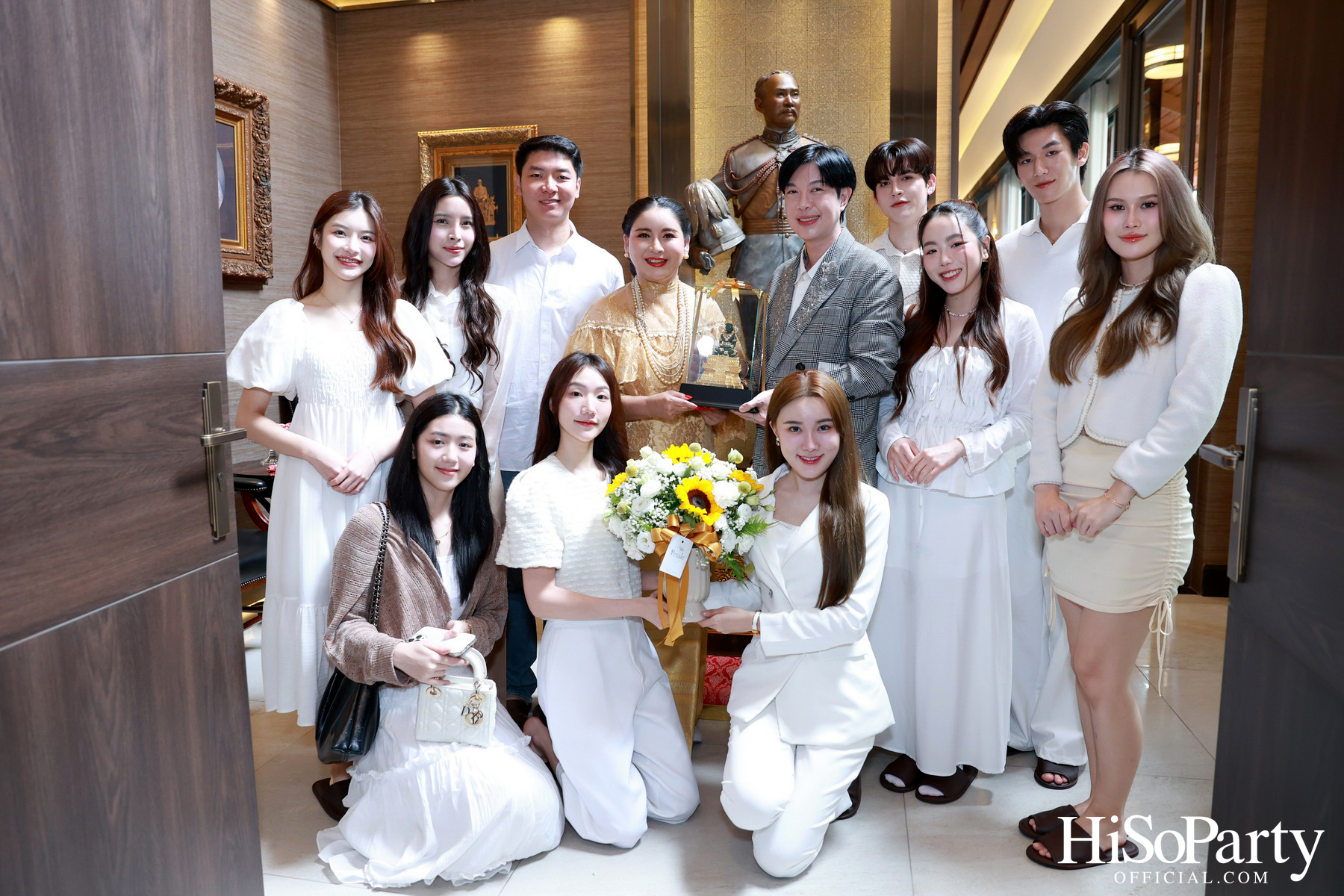 งานทำบุญขึ้นบ้านใหม่ ดร.ไก่ – มัทนาปวีณ์ สาระคุณมนตรี