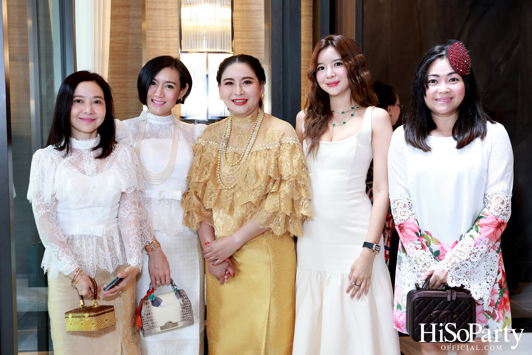 งานทำบุญขึ้นบ้านใหม่ ดร.ไก่ – มัทนาปวีณ์ สาระคุณมนตรี