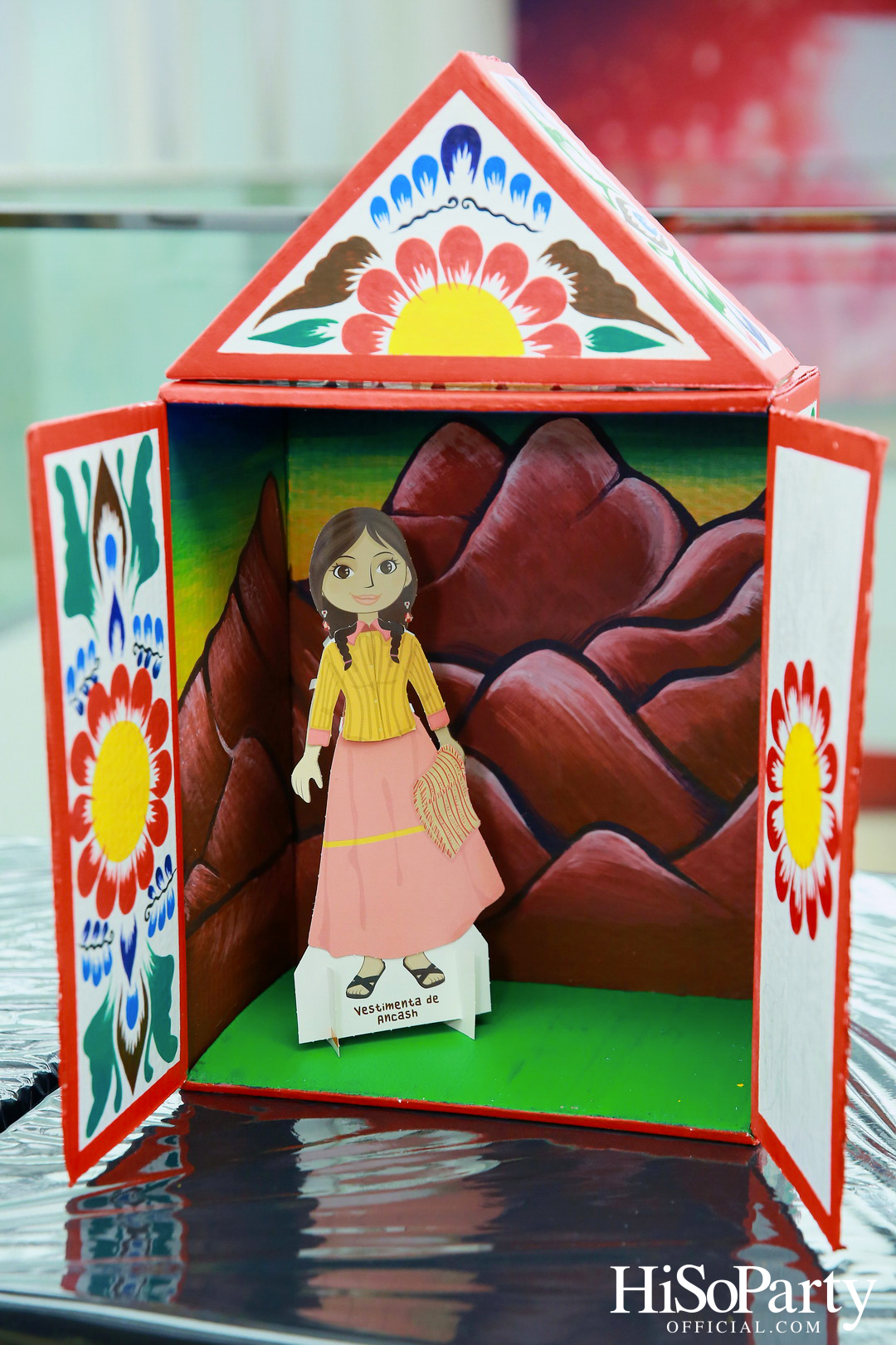 งานเปิดนิทรรศการภาพถ่าย ‘Qhapaq Ñan (คาปักญัน): เส้นทางอินคาอันยิ่งใหญ่’ ณ สยามดิสคัฟเวอรี่