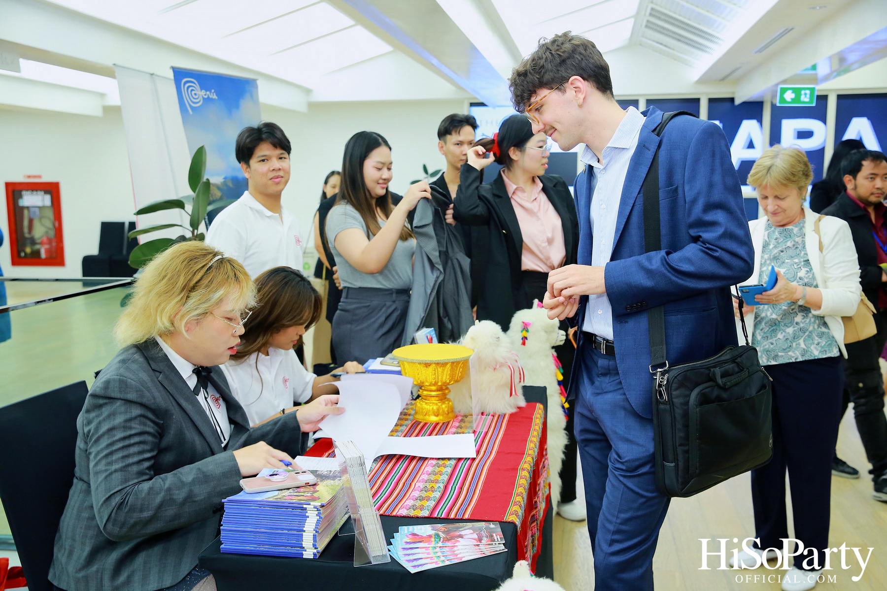 งานเปิดนิทรรศการภาพถ่าย ‘Qhapaq Ñan (คาปักญัน): เส้นทางอินคาอันยิ่งใหญ่’ ณ สยามดิสคัฟเวอรี่