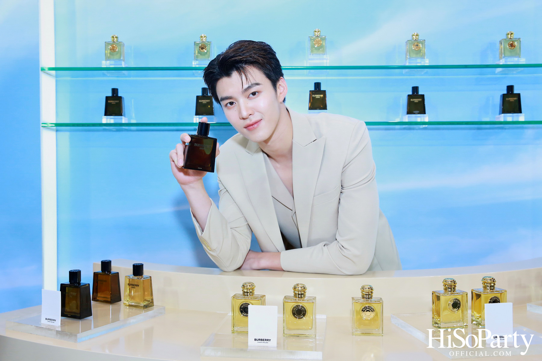 COTY THAILAND เปิดตัว BURBERRY BEAUTY POP UP ใจกลางสยามพารากอน 