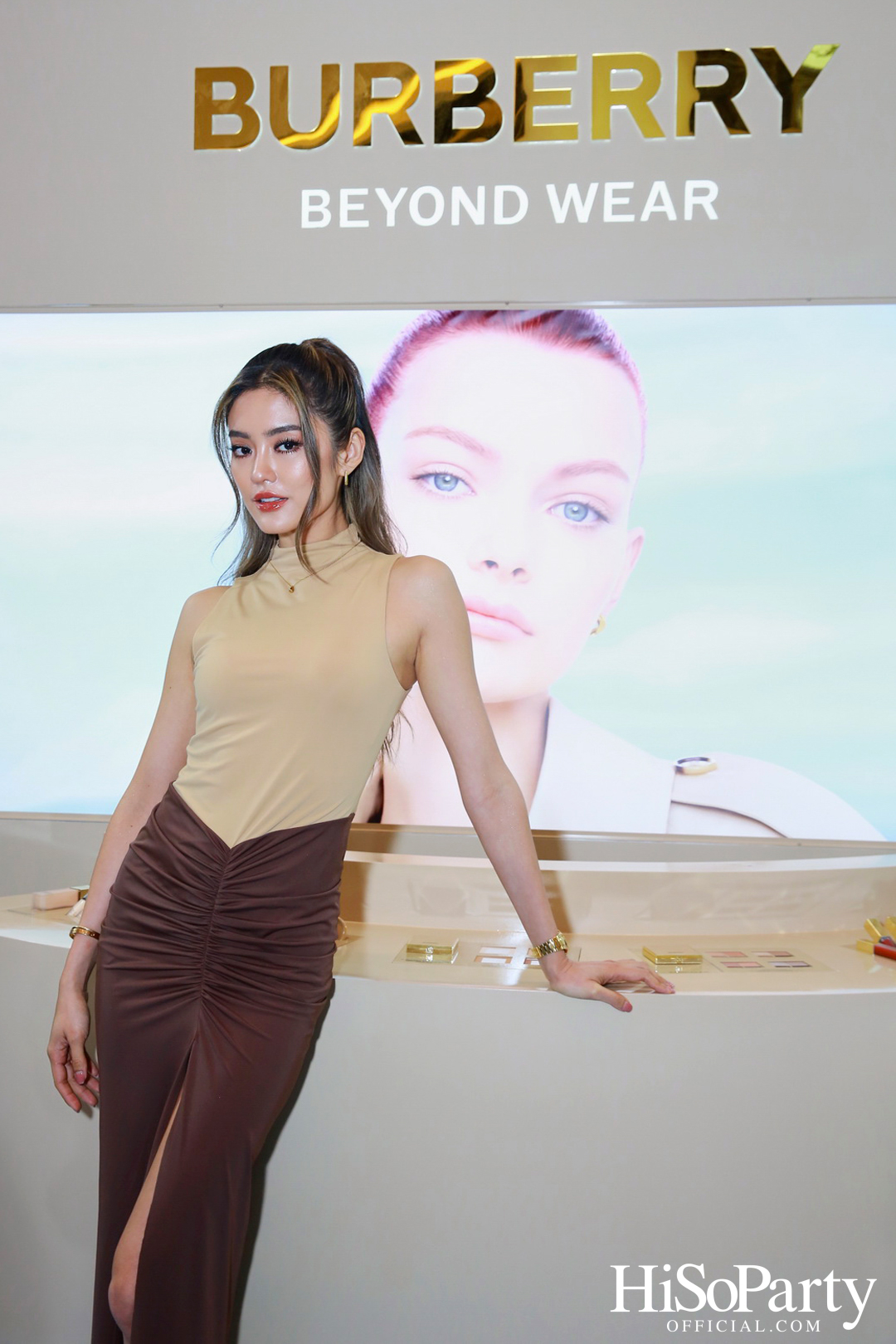 COTY THAILAND เปิดตัว BURBERRY BEAUTY POP UP ใจกลางสยามพารากอน 