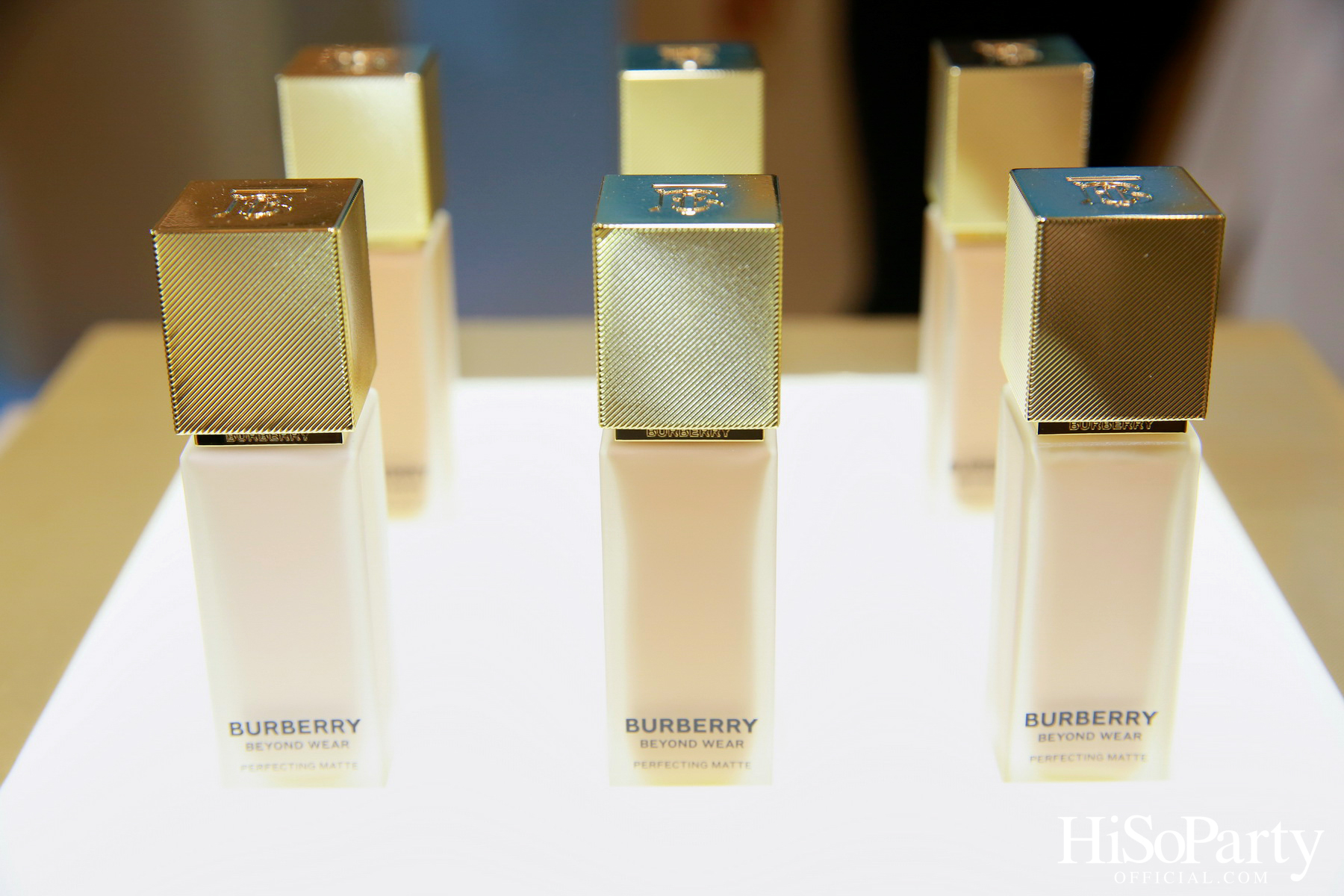 COTY THAILAND เปิดตัว BURBERRY BEAUTY POP UP ใจกลางสยามพารากอน 