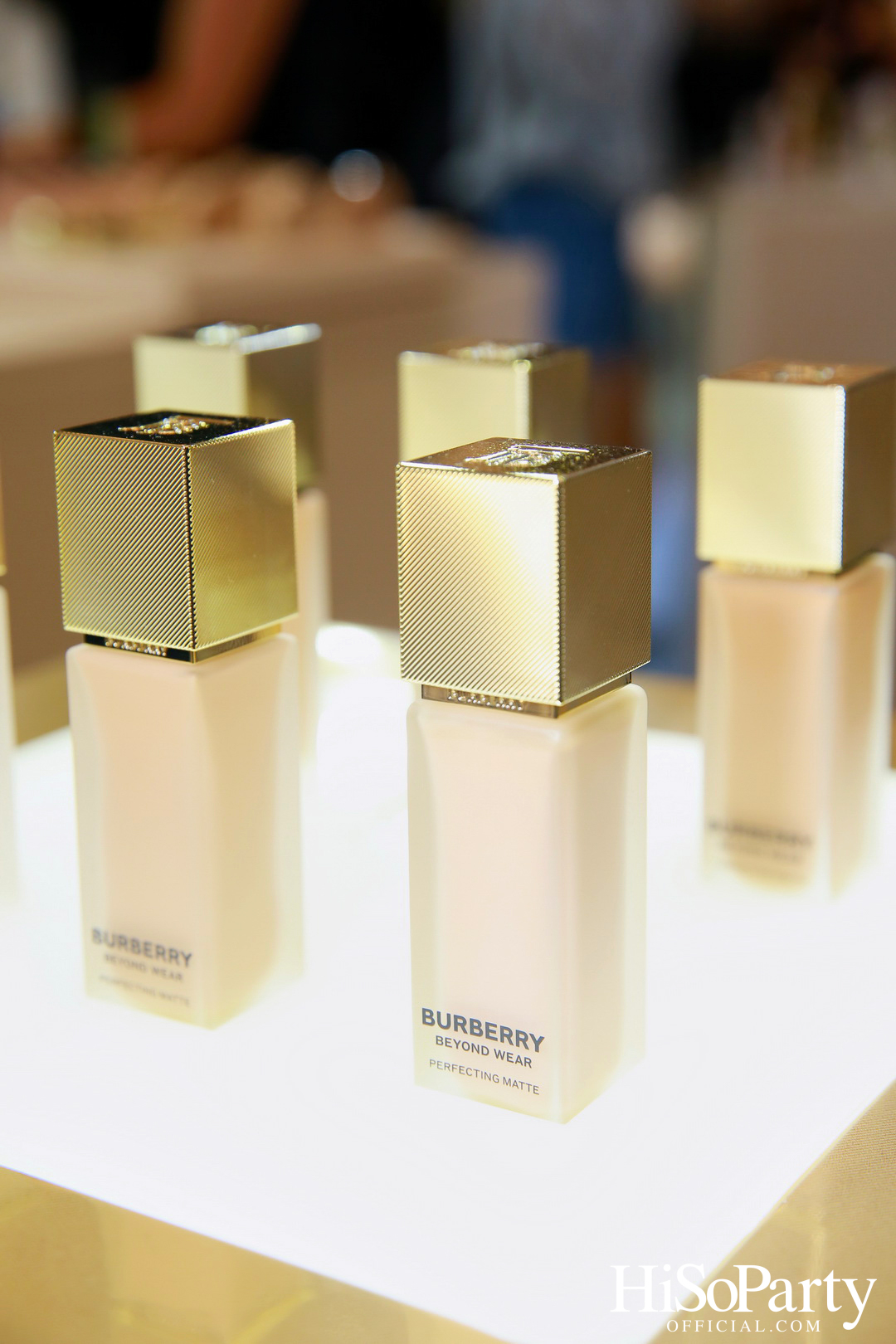 COTY THAILAND เปิดตัว BURBERRY BEAUTY POP UP ใจกลางสยามพารากอน 